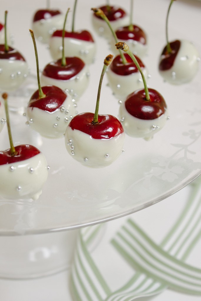 https://simpleprovisions.com.au/2012/12/19/cherries-dipped-in-white-chocolate/