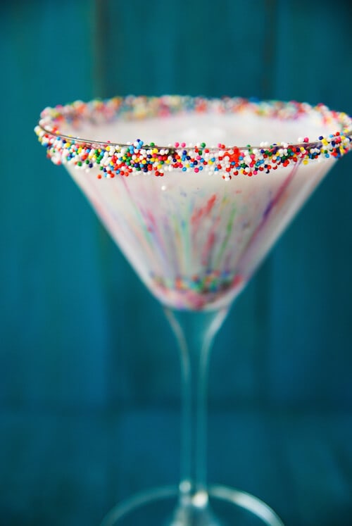 https://thenovicechefblog.com/2012/05/cake-batter-martini/