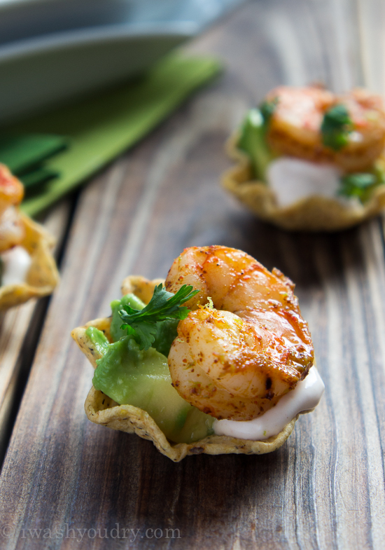 https://iwashyoudry.com/shrimp-taco-bites/