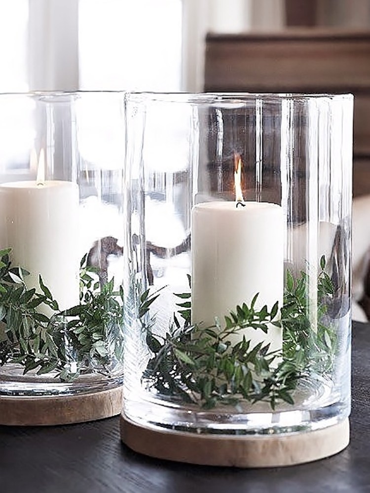 http://www.musingsonmomentum.com/simple-holiday-decor/