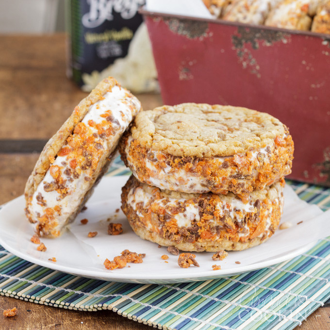 That’s right… Butterfinger.  Butterfinger Ice Cream Sandwiches. You Butterfinger fans are drooling already, I can tell. 