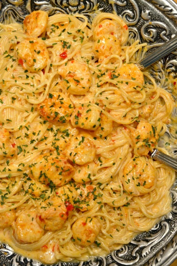 This Bang Bang Shrimp and Pasta recipe has the most scrumptious, creamy sauce ever. It’s an easy recipe that is ready in about 20 minutes.  