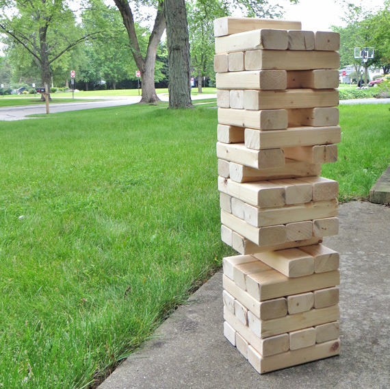 If you have ever wanted to make a giant Jenga style yard game, this post is the one for you!  Eery backyard needs this game!