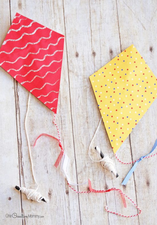 mini paper kites. They’re quick and easy enough for your youngest crafters. Depending on age, the kids can make these kites as simple or as fancy as they’d like. Get ready for a fun and easy boredom buster!